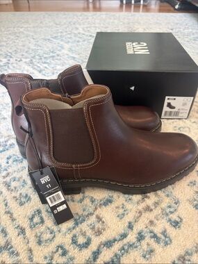 Madden NYC Men's Brown Leather Chelsea Boots